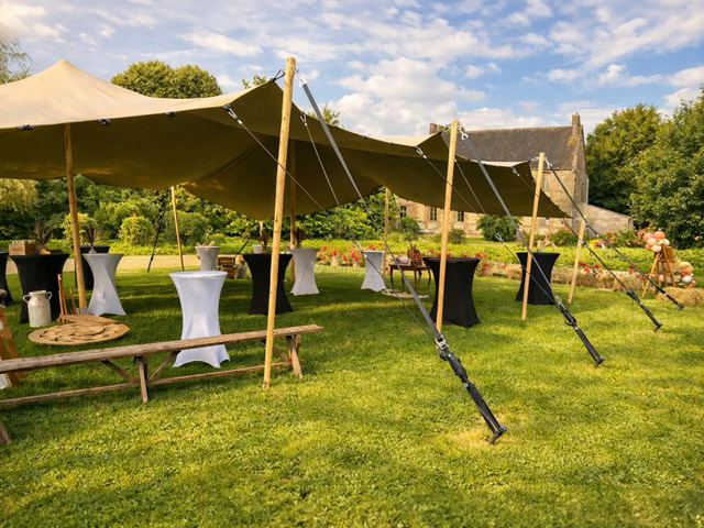 Buffet exterieur, La grange des Triplés